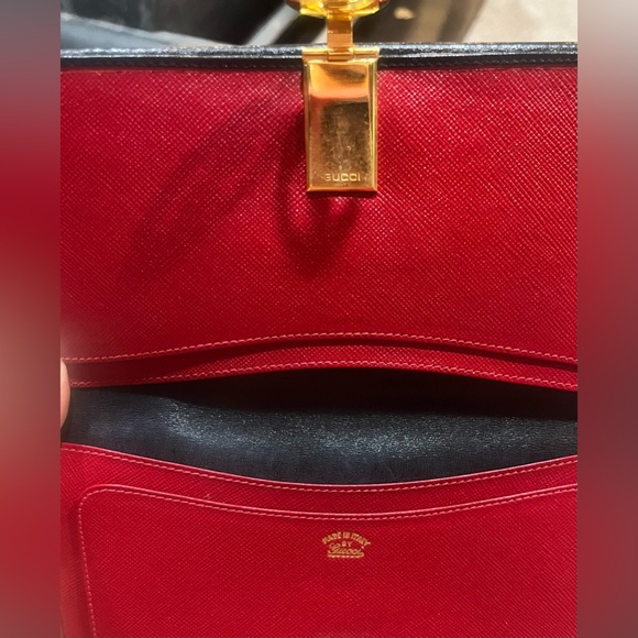 Gucci Black Leather Gold Flip Over Emblem Clasp Vintage Bi-Fold Wallet - Picture 6 of 8